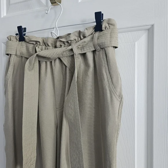 NWOT A New Day High Rise Paper Bag Waist Pants With Belt - Picture 5 of 10